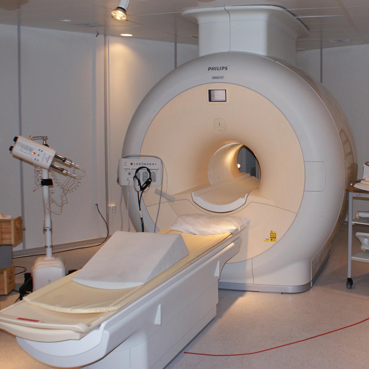 appareil de scanner IRM du centre d'imagerie médicale de Thiais